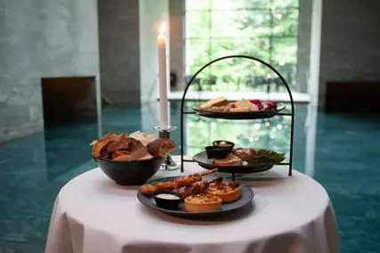 Tapasanretning, varm anretning og brød