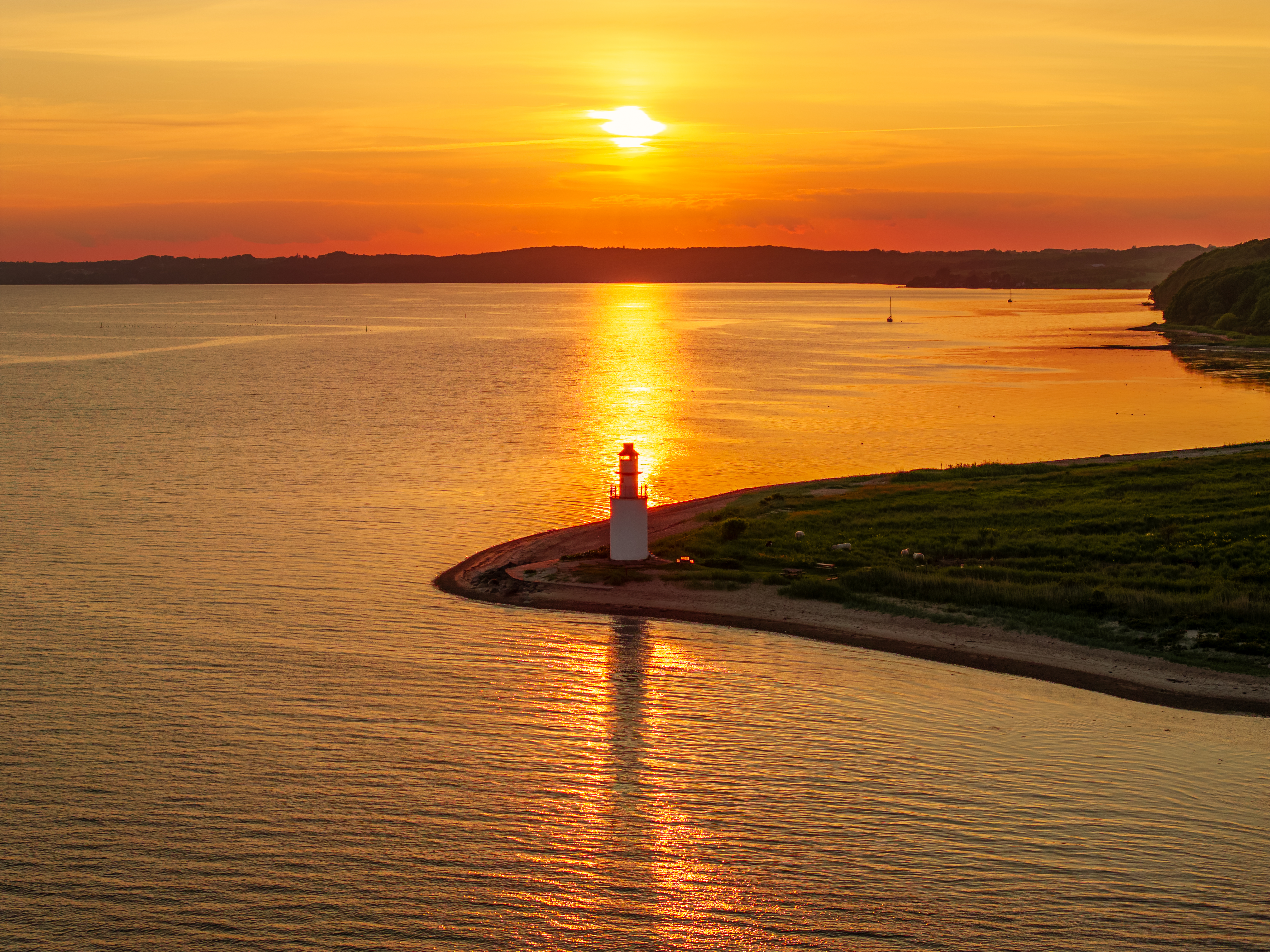 Træskohage fyr i solnedgang