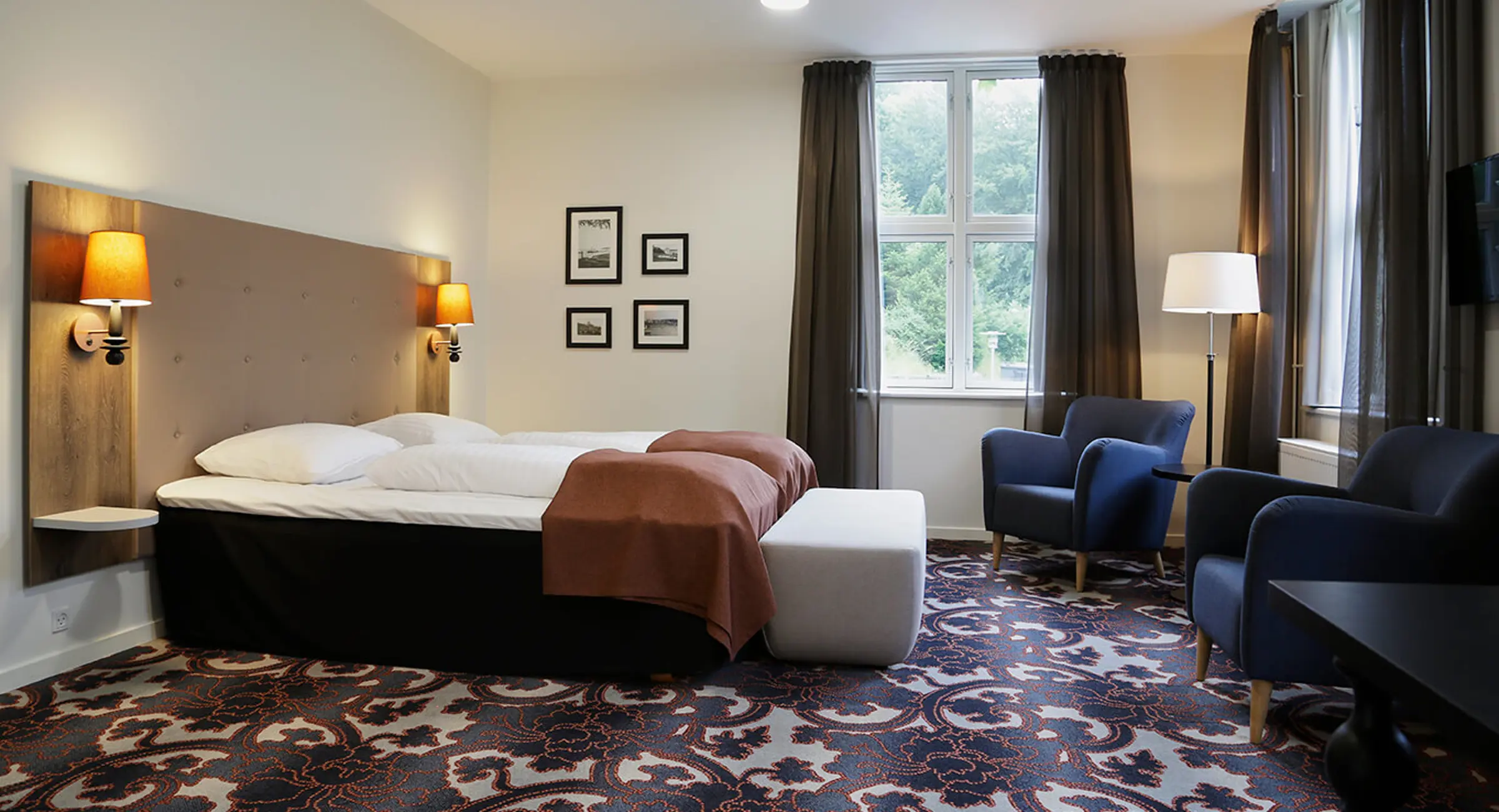 Hotelværelse med dobbeltsent og udsigt til skov